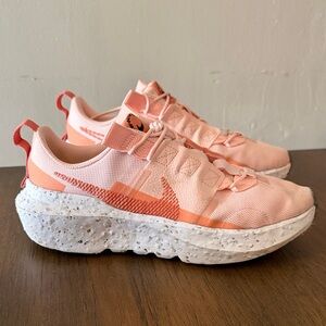 Nike Women's Peach Sneakers